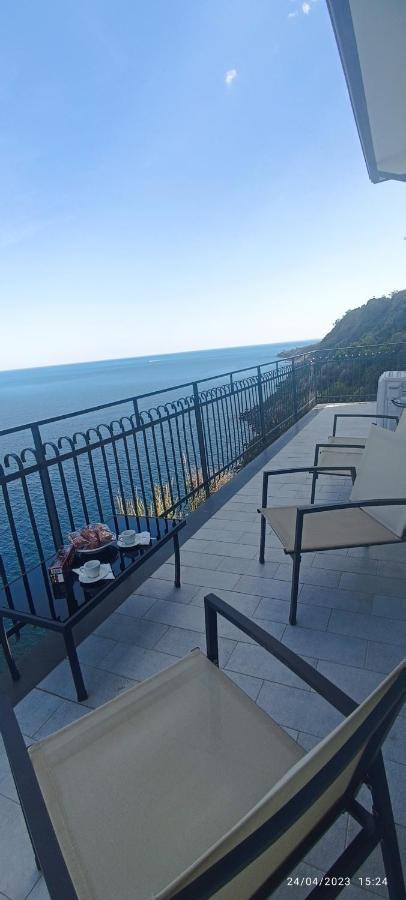 La Timpa Villa อาชิเรอาเล ภายนอก รูปภาพ